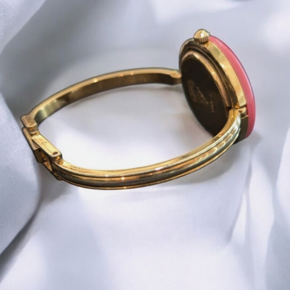 GUCCI 14k Gold Luxury Watch RARE!!🩷💛🩵💚💜💙🤎🖤🙌😍 - Picture 7 of 8